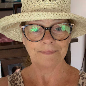 Meet your Posher, Michele